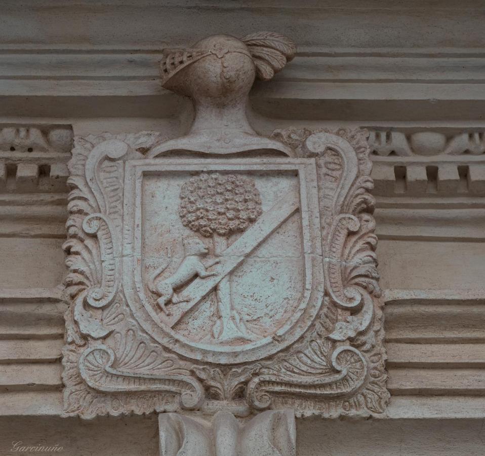 Palacio Marques De La Gomera Osuna Ngoại thất bức ảnh