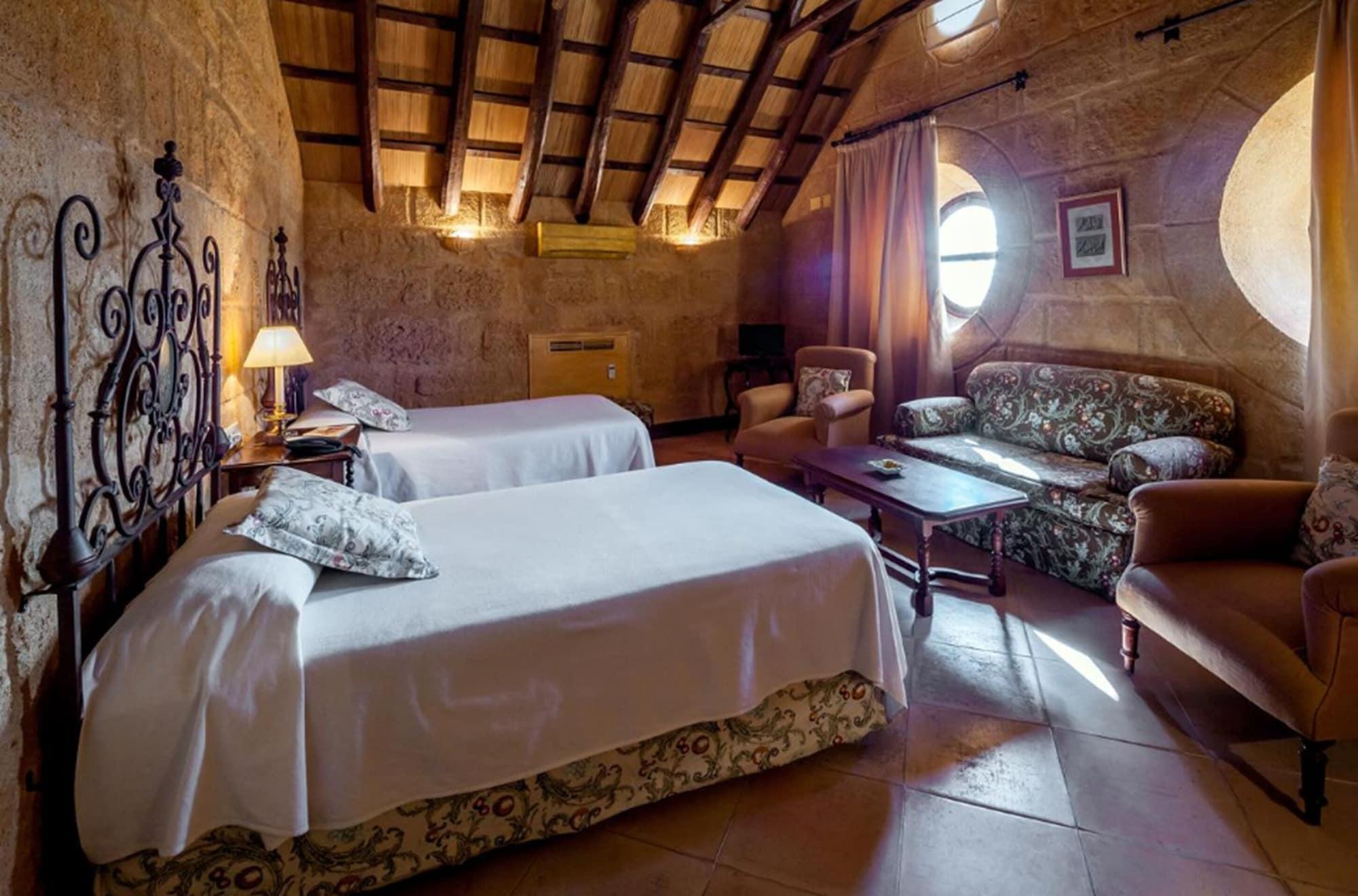 Palacio Marques De La Gomera Osuna Ngoại thất bức ảnh